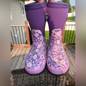 Girls Bogs size 10